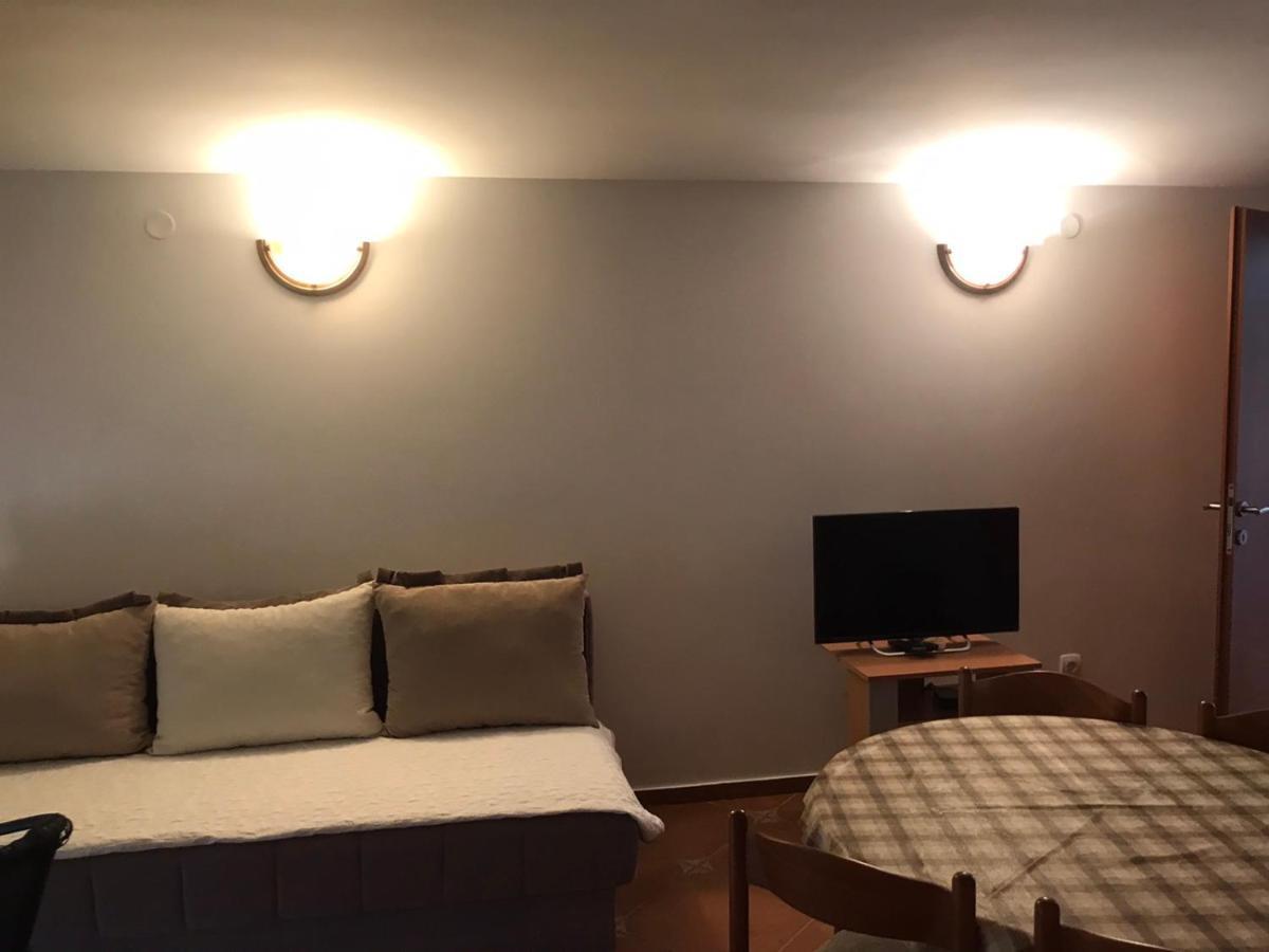 Guesthouse Mb Knezevic Budva Exteriör bild